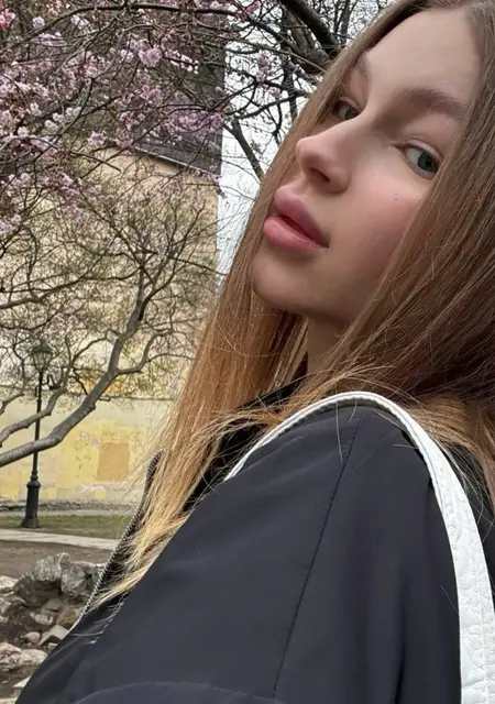 Карина из Запорожья, мне 25, познакомлюсь для приятного времяпровождения