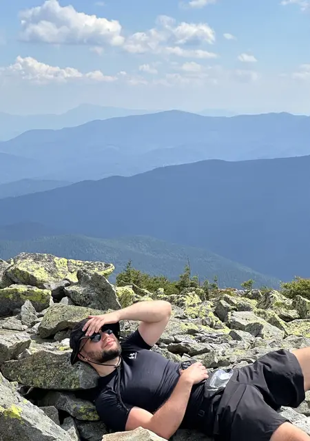 Maks из Винницы, мне 26, познакомлюсь для приятного времяпровождения