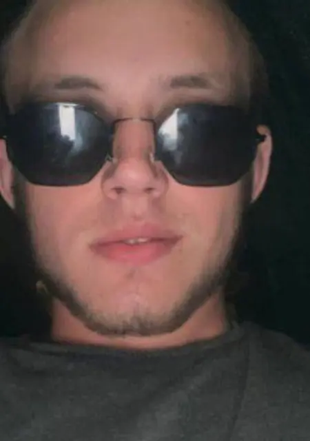 Богдан з Дніпра, мені 20 років, познайомлюсь без зобов'язань