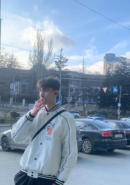 Я Vlad, 20, знакомлюсь для общения в Одессе