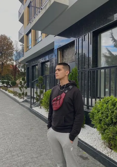 Я Георгій, 25, знакомлюсь для дружбы в Херсоне