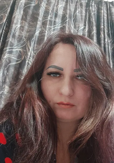 Я Елена, 39, из Харькова, ищу знакомство для постоянных отношений