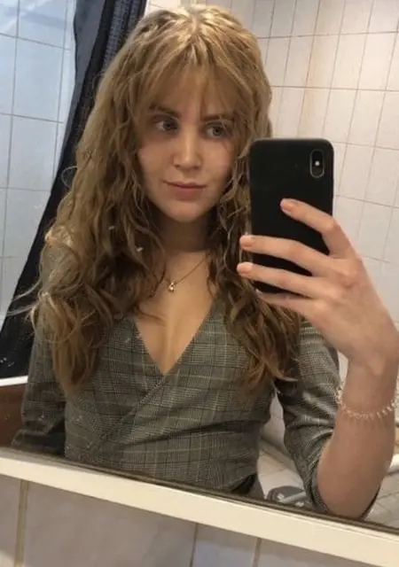 Я Алиса, 22, из Днепра, ищу знакомство для общения