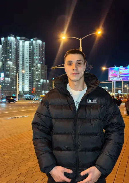 Я Аким, 20, из Минска, ищу знакомство для открытые отношения