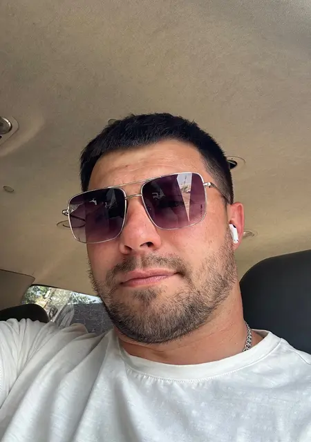 Vitaliy из Мариуполя, мне 37, познакомлюсь для общения