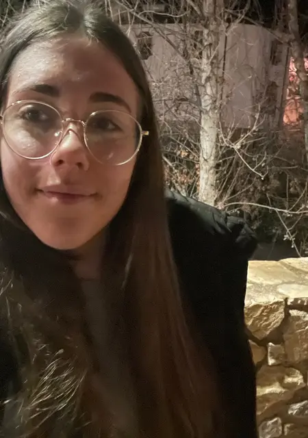 Soy Lucia, 19 años, conociéndome para relación sin ataduras en La Puebla de Cazalla