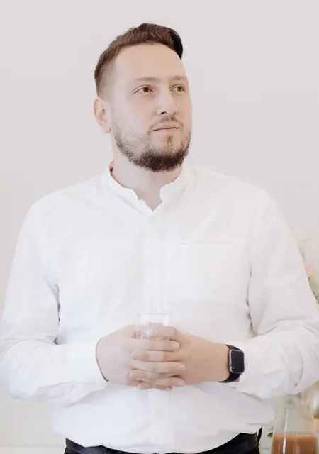 Я Максим, 29, из Житомира, ищу знакомства без обязательств