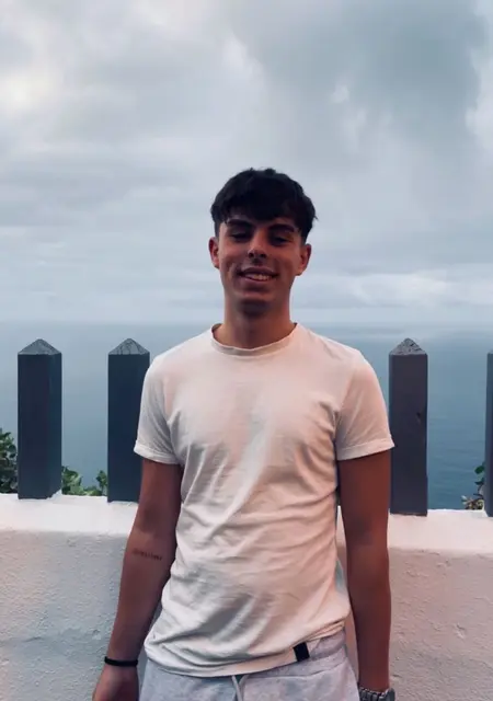 Я Airam, 18, из Ла-лагуны, ищу знакомство для общения