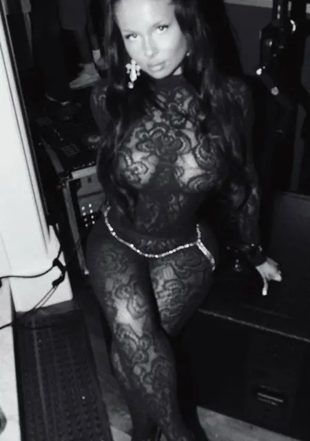 София из Бердянска, ищу на сайте знакомства на одну ночь