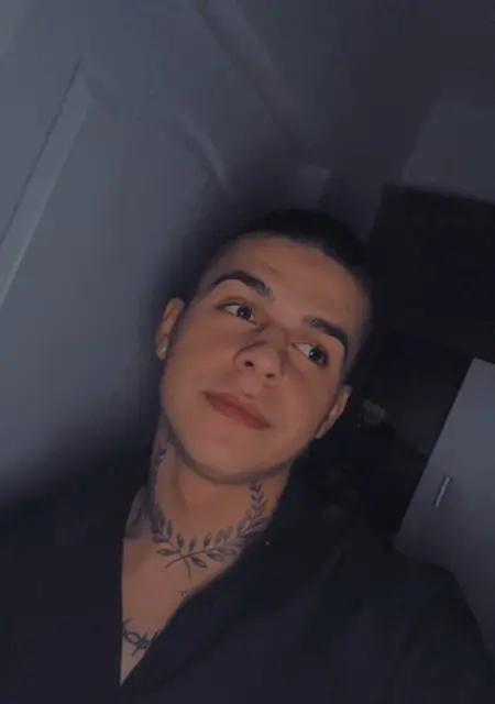 Leo из Пьятра-Нямц, ищу на сайте знакомства на одну ночь