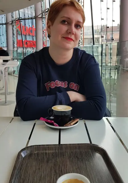 Виктория из Одессы, мне 38, познакомлюсь для вирта