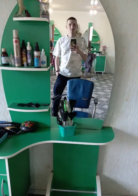 Кирилл из Амвросиевки, ищу на сайте знакомства на одну ночь