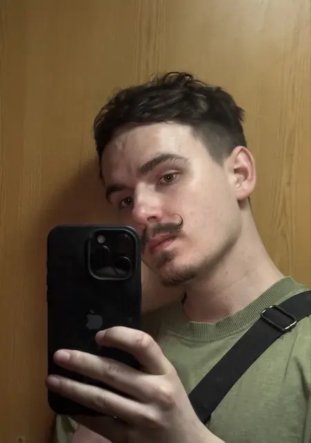 Я Макс, 21 років з Вінниці, шукаю знайомство для приємного проведення часу