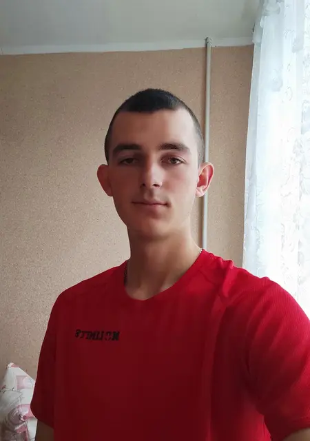 Анатолий из Мукачева, мне 25, познакомлюсь для вирта