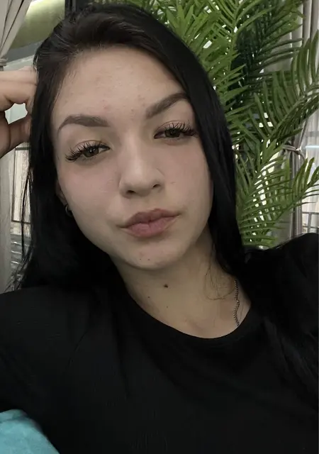 Снежана из Алматы, мне 18, познакомлюсь для постоянных отношений