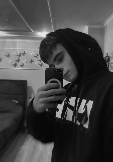 Мелвин из Харькова, мне 19, познакомлюсь для вирта