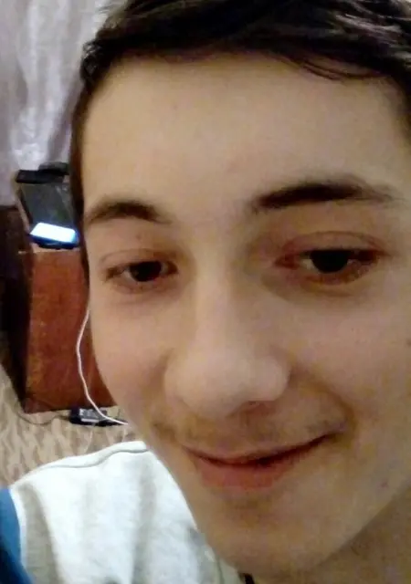 Я Артур, 28 років, знайомлюсь на одну ніч у Львові