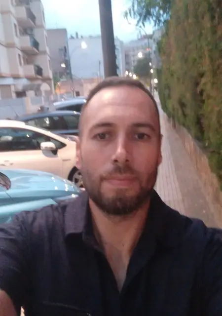 Ivan Ruano из Жерона, ищу на сайте знакомства на одну ночь