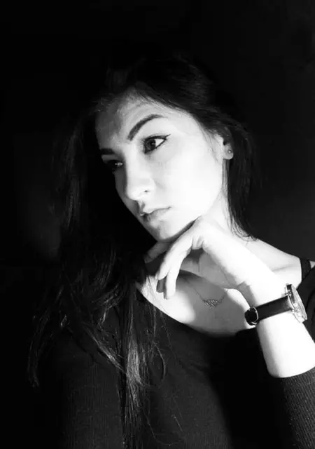 Я Sara, 36, знакомлюсь в Варшаве