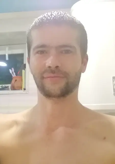 Я Максим, 40, знакомлюсь без обязательств в Славянске