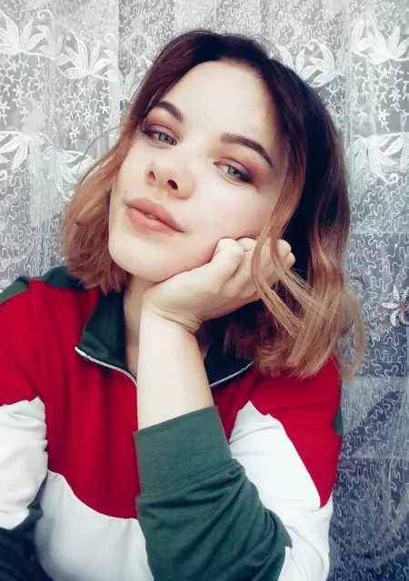 Юля из Хмельницкого, ищу на сайте приятное времяпровождение