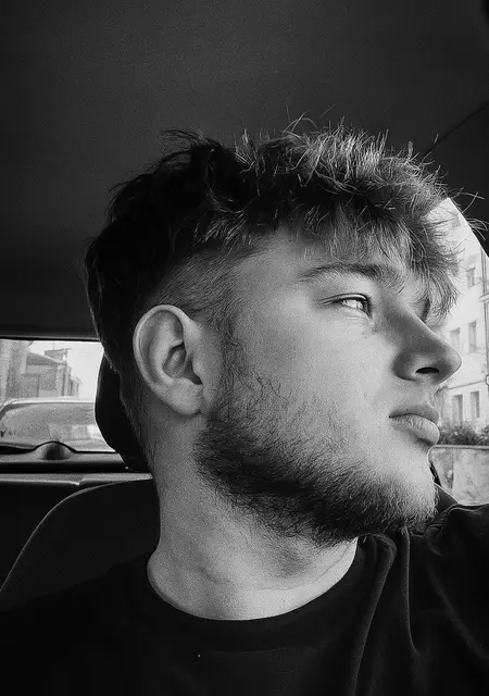 Я Pavlo, 22, из Тернополя, ищу знакомства на одну ночь