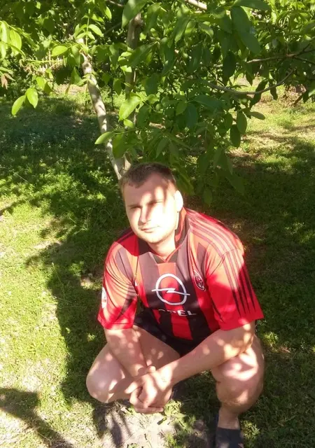 Дима из Мелитополя, мне 34, познакомлюсь без обязательств