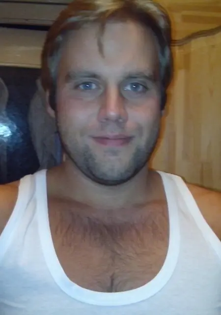 Я Дмитрий, 42, знакомлюсь без обязательств в Чернигове