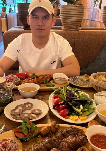 Xojiakbar из Сарагосы, ищу на сайте открытые отношения