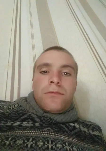 Федор из Харькова, мне 25, познакомлюсь для открытые отношения