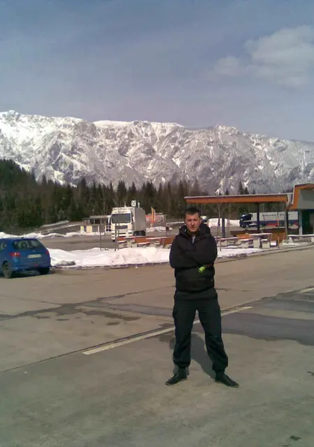 Я Денис, 37, знакомлюсь для приятного времяпровождения в Жлобине