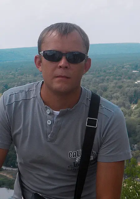 Я Михаил, 31, знакомлюсь без обязательств в Горловке