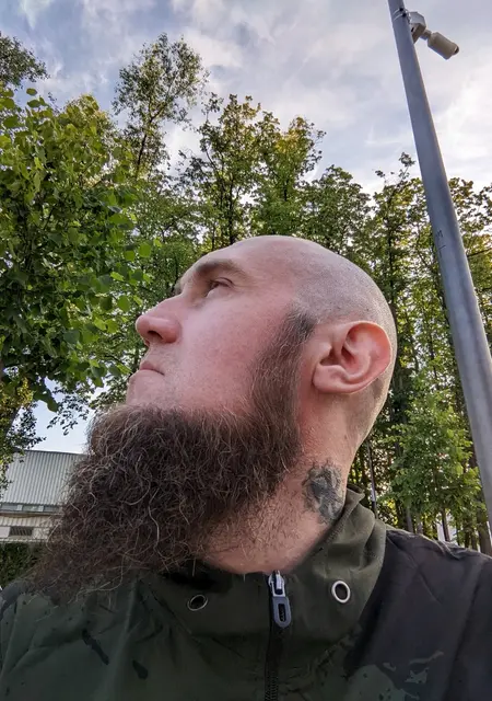 Миша з Донецька, мені 36 років, познайомлюсь для постійних стосунків