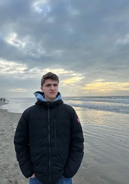 Nik из Амстердама, мне 19, познакомлюсь для вирта