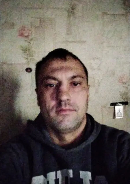 Павел з Макіївки, шукаю на сайті знайомства на одну ніч