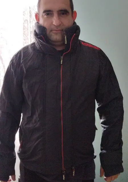 Я Виктор Юлия, 41, знакомлюсь для приятного времяпровождения в Херсоне