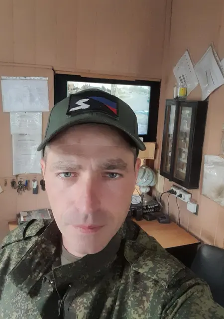 Павел из Макеевки, мне 42, познакомлюсь для постоянных отношений