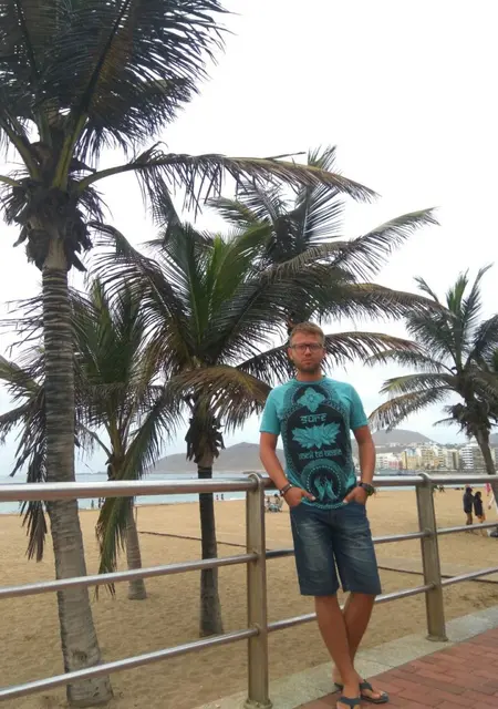 Я Роман, 35, из Солигорска, ищу знакомства на одну ночь