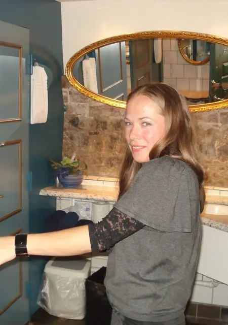 Анастасия из Одессы, мне 48, познакомлюсь на одну ночь