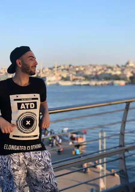 Я Yous, 28, из Полтавы, ищу знакомство для приятного времяпровождения