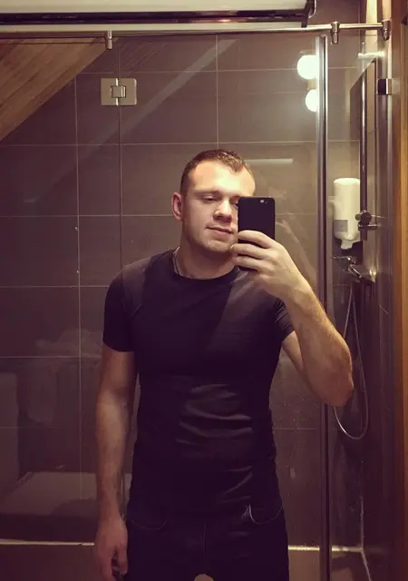 Я Роман, 38, знакомлюсь для приятного времяпровождения в Ужгороде