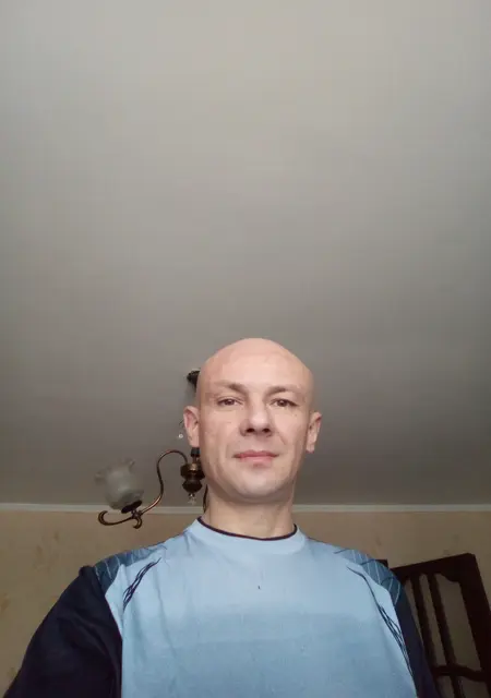 Я Миша, 45, из Борисова, ищу знакомства на одну ночь