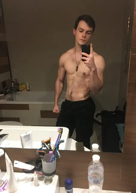 Я Дантес, 27, знакомлюсь для приятного времяпровождения в Днепре