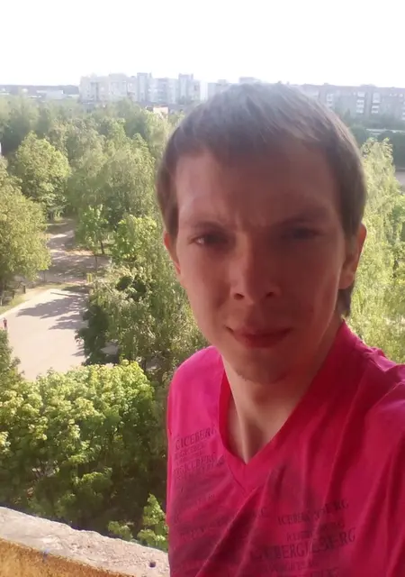 Артем из Жодино, ищу на сайте знакомства на одну ночь