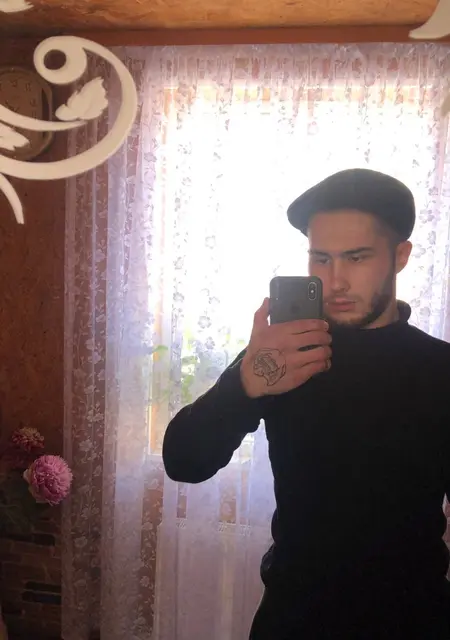 Максім из Винницы, мне 29, познакомлюсь для открытые отношения