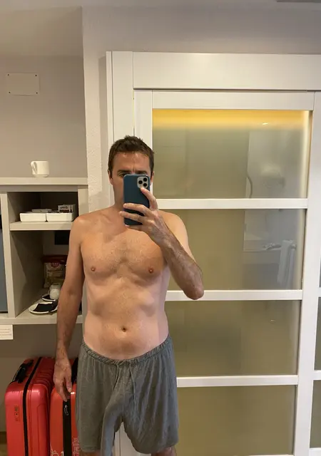 Carlos из Барселоны, мне 47, познакомлюсь для приятного времяпровождения