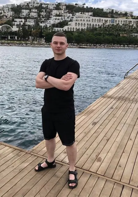 Максим з Запоріжжя, мені 27 років, познайомлюсь для приємного проведення часу