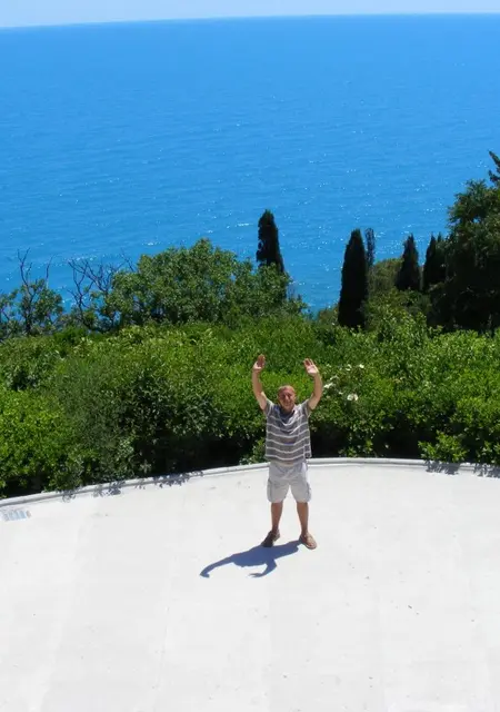 Стас из Сум, мне 45, познакомлюсь на одну ночь