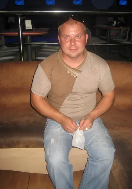 Я Саня, 43, из Гомеля, ищу знакомство для постоянных отношений