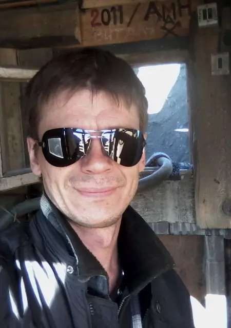 Александр из Хмельника, мне 45, познакомлюсь без обязательств